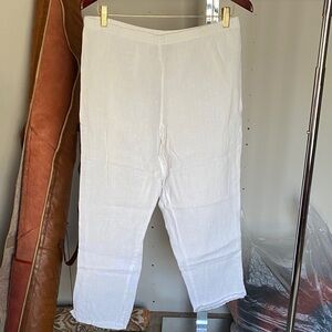 Flax White Capri Pants